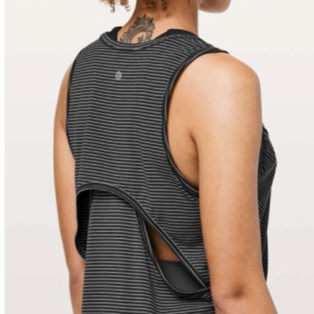 LULULEMON Circuit Crusher Tank Evolution Stripe Black Grey, Cut-out Back S/M